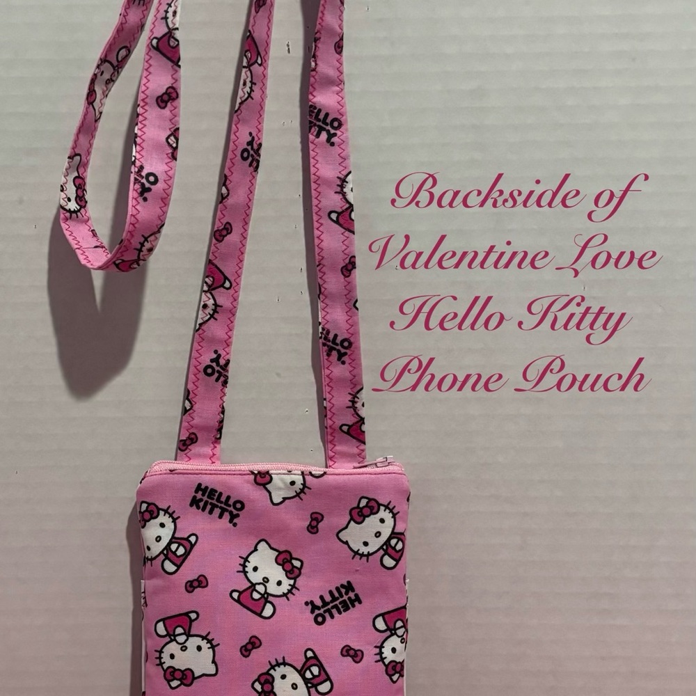 LOVE THAT HELLO KITTY APPLES QUILTED TOTE & CROSSBODY PHONE POUCH - Picture 5 of 7